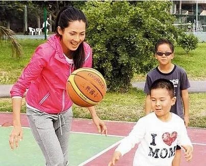 钱韦杉儿子遗传父母基因 其老公个人资料曝光