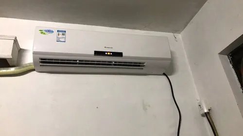 屋里空调开30度都不热是啥原因