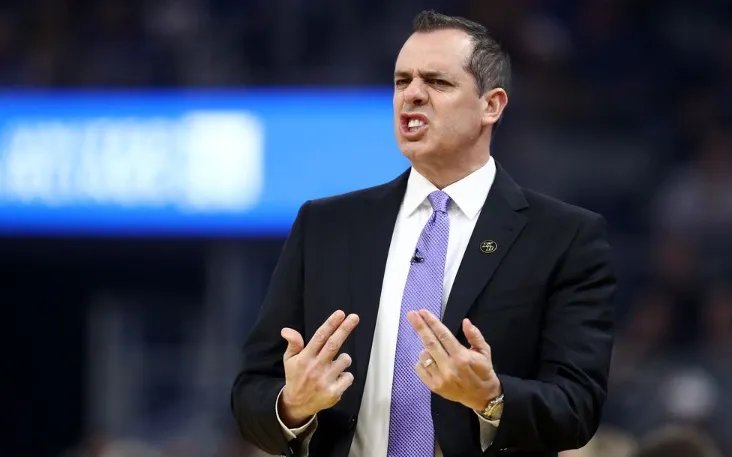 湖人夺得西决赛点,如何评价这场比赛?