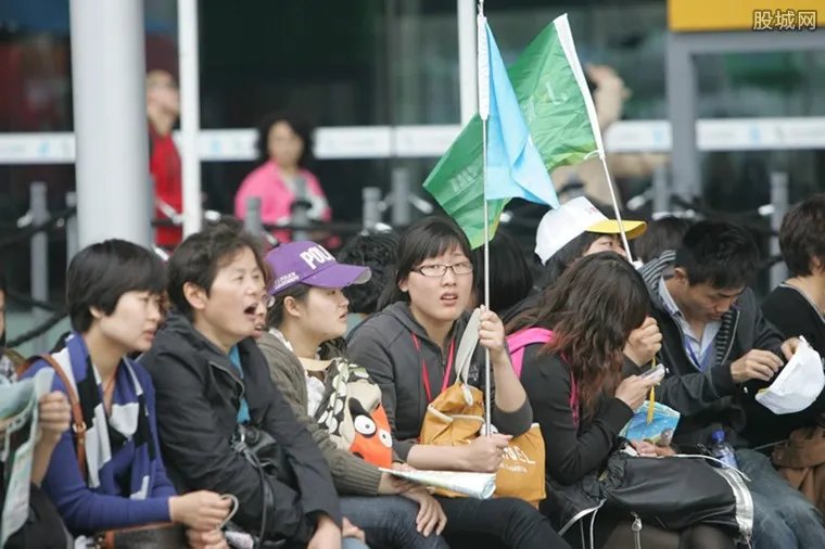 厦门导游威胁游客 导游已被取消带团上岛资格