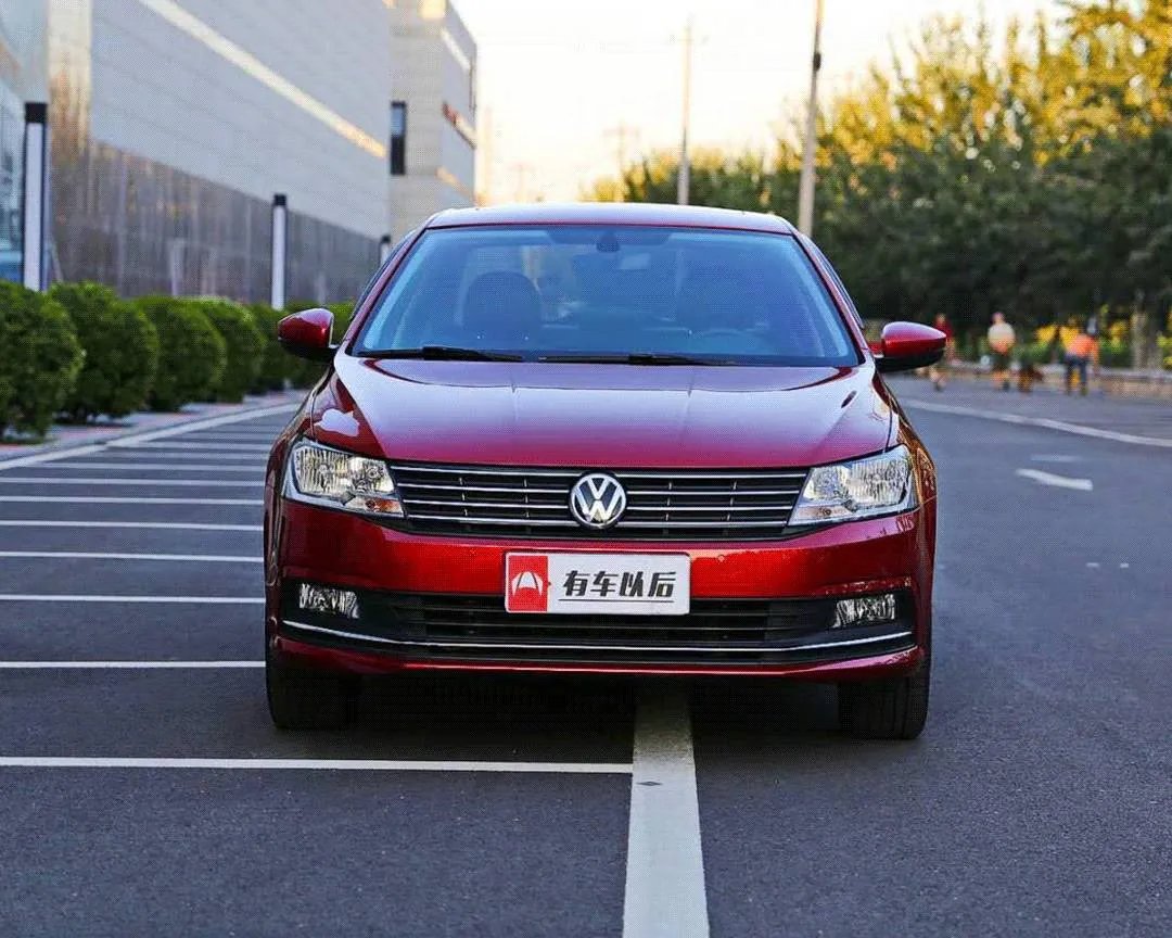 有哪些油耗较低的车适合收入不高的家庭使用?