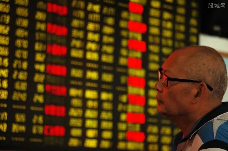 沪指涨破3100点 成交额再破万亿大关