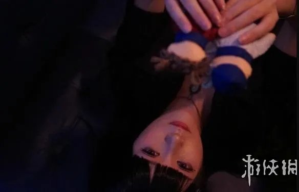 徐娇晒暗黑风格COS照 网友大呼：被吓坏简直神还原！