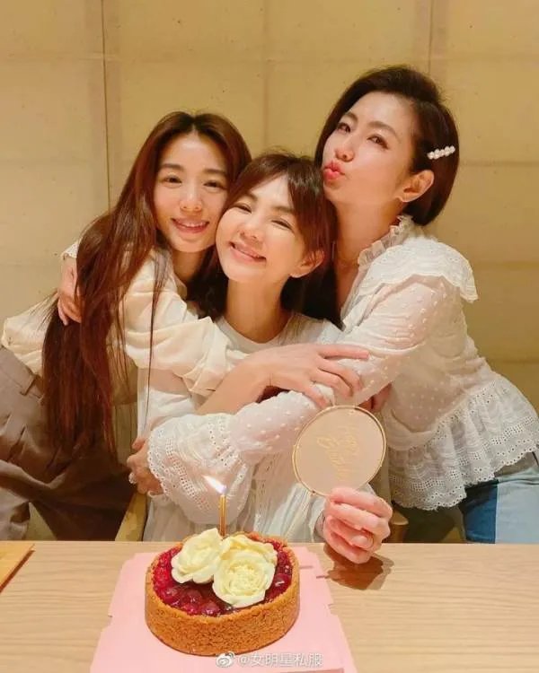 SHE合体为Ella庆生是怎么回事？