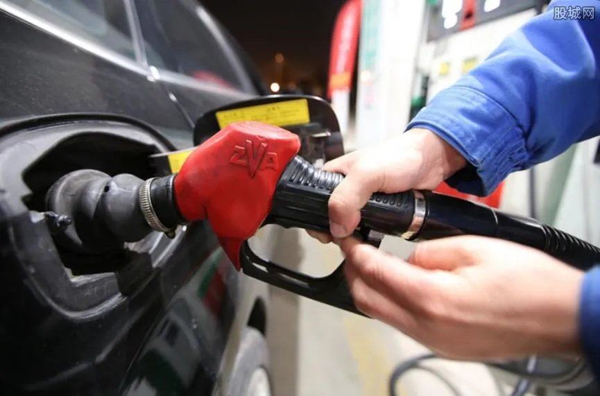 柴油现在多少钱一吨 最新柴油价格公布