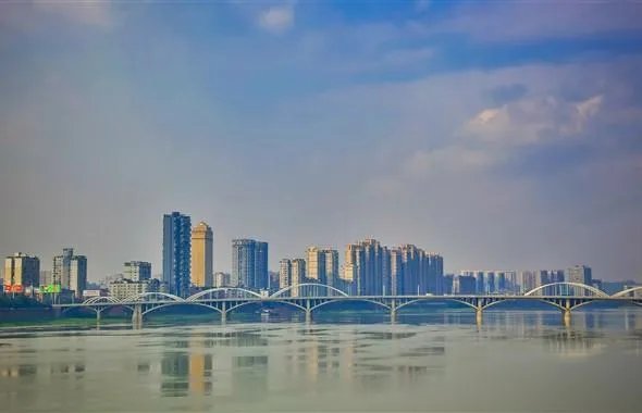 乐山有哪些本地人常去的休闲娱乐景点?