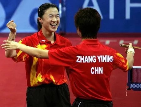 奥运冠军王楠现状，嫁大8岁富商很幸福，如今现状如何？