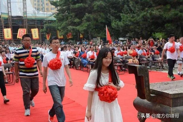 为什么江苏文科状元无缘清华北大和大部分985/211学校？