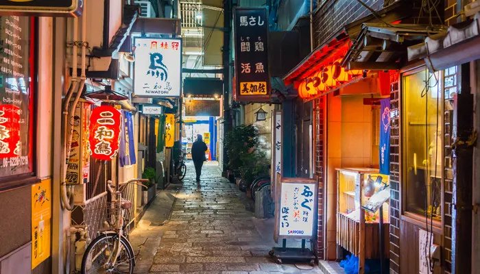 穿街过巷的意思 穿街过巷的意思是什么