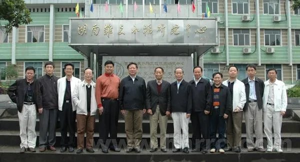 袁隆平江西人为什么一直在湖南？