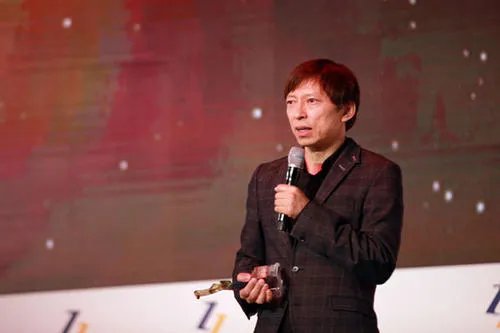 张朝阳再谈5G危害，为何又收回此前关于5G危害人体的言论？