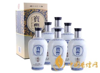 山东喝酒哥几口一瓶白酒：饮酒要适量，珍爱生命