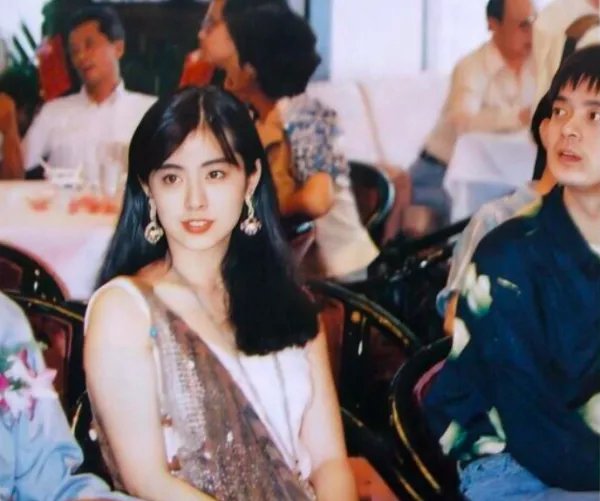 王祖贤300亿银行账单曝光，她究竟有多“壕”？