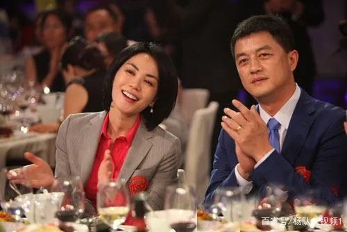 李亚鹏爆出与王菲离婚的真实原因是什么？