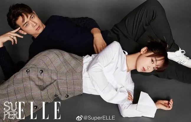 杨紫李现合体大片：佟年和韩商言这次的CP照很有气质