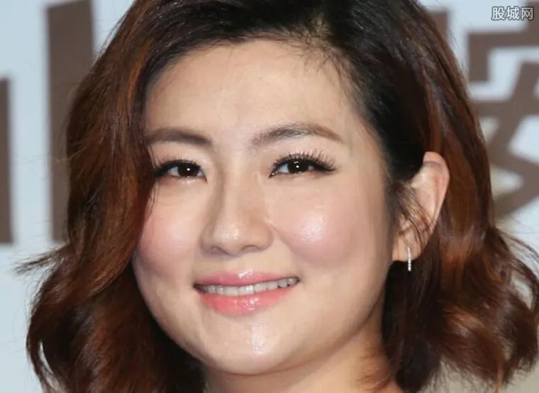 selina为什么离婚 揭秘selina离婚的真相