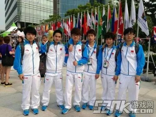 英雄联盟最经典比赛（十四）：卷毛机器人抢大龙