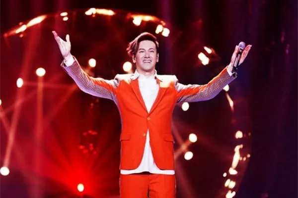 歌手李圣杰宣布禁唱《痴心绝对》,这首歌究竟被唱过多少次?