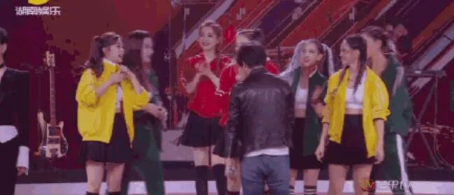 杨澜女人味是谁来定义的是什么情况 杨澜女人味是谁来定义是什么梗