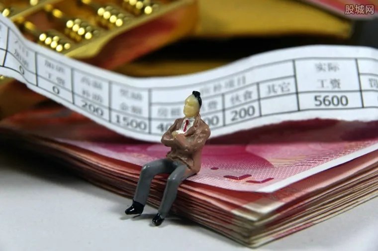 拖欠超龄老人工资 超龄老人如何维护自身权益？