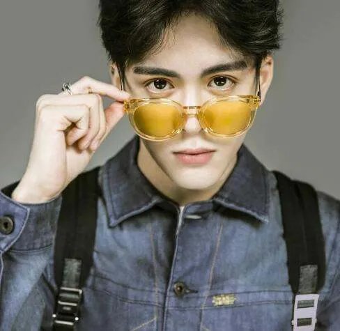 曾舜晞是富二代吗？