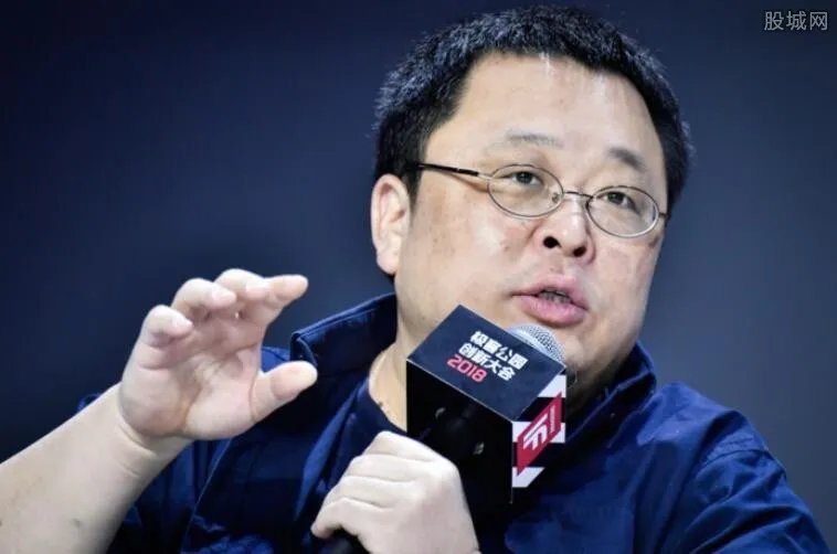 今日头条有意收购锤子 官方回应仅是部分专利