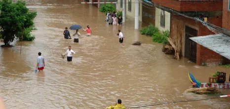 黄河发生了2021年的第1号洪水，当洪水来临我们该如何保护自己？
