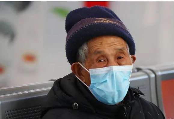 低风险地区还要全天戴口罩吗？