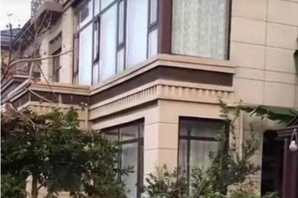 大衣哥千万别墅曝光，为啥网友会说他表里不一？