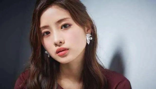 石原里美确认感染新冠后，有日媒称预计本周末复工，你怎么看呢?