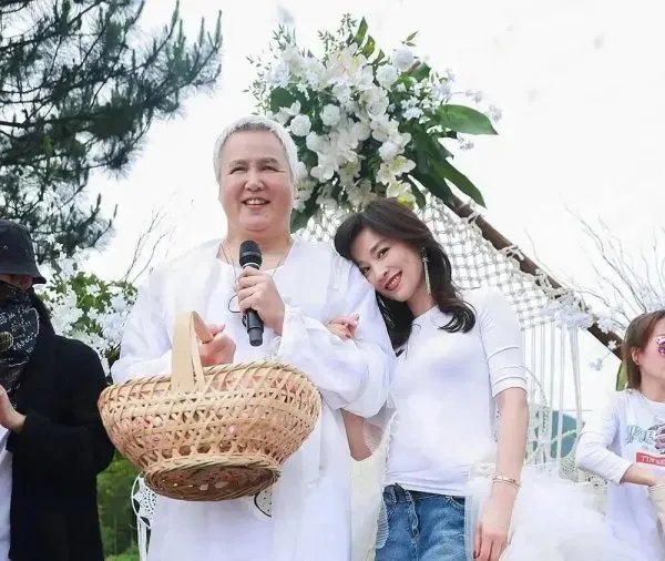 陶虹退出张庭夫妇传媒公司股东，她退出的理由是什么？