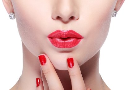 垫下巴用什么材料最好