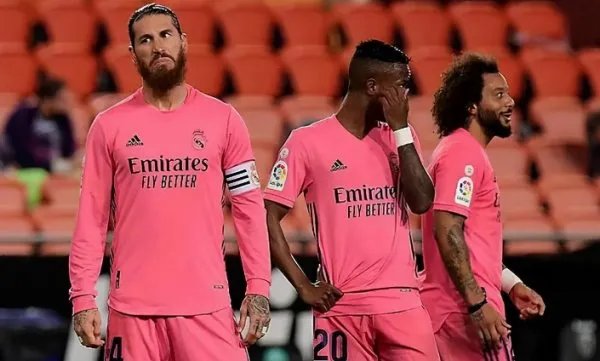 皇马1-4不敌瓦伦西亚，你对这场比赛有什么看法？