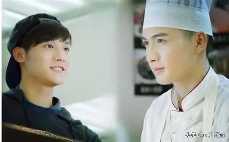 《微微一笑很倾城》里面美人师兄和KO是什么关系?