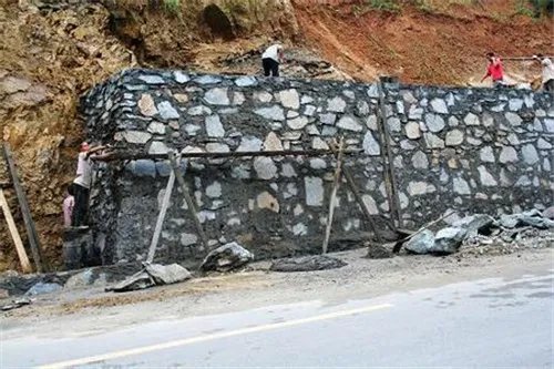 片石混凝土挡土墙施工规范有哪些