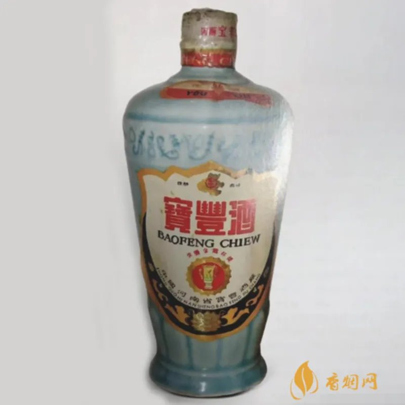 山东喝酒哥几口一瓶白酒：饮酒要适量，珍爱生命
