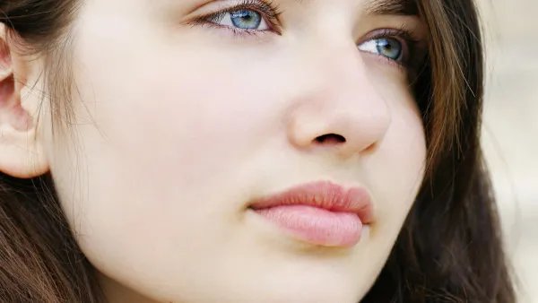 鼻子长黑头怎么办