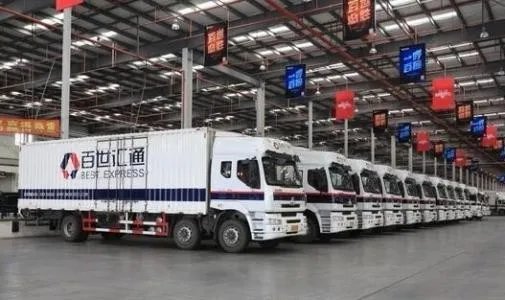 百世快递回应13吨包裹烧毁，快递烧毁都是怎么理赔的？