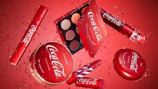 可口可乐公司收入锐减28%,收入下滑的原因是什么?