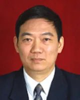 男子体内抽出牛奶血因急性胰腺炎