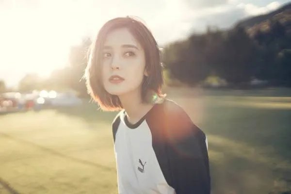 娜扎回怼粉丝后，其粉丝站哪一队？