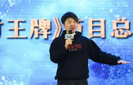 吴彤晒与章子怡汪峰聚会合照 吴彤导演是谁长相普通的他竟然这么厉害