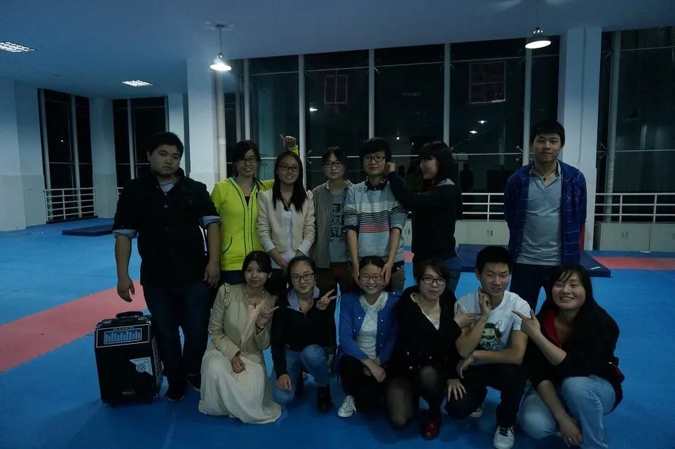 湖北民族学院彼岸社区的社区类型