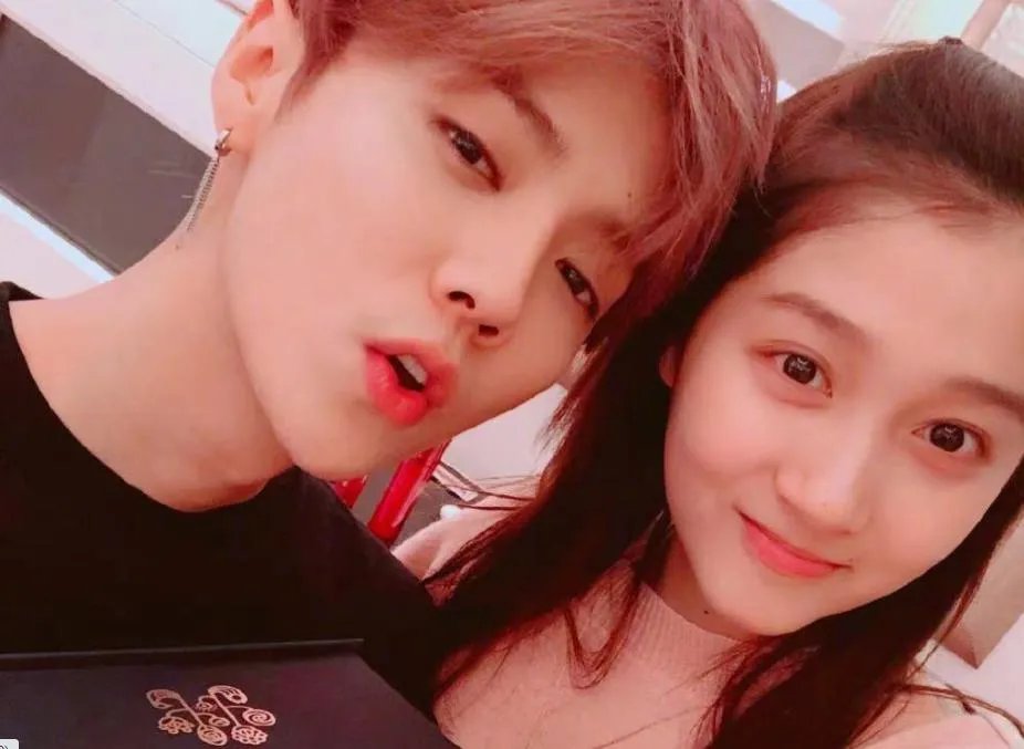 鹿晗被疑与关晓彤分手,两人的感情目前是何状态?