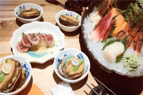 上海日本料理自助餐排名 初花口碑很好需要提前预定