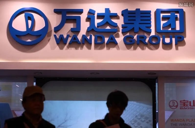 涓囪揪鎺ヨ繎娓呯┖AMC鑲℃潈 鐜嬪仴鏋楀叏闈㈤€€鍑烘捣澶栨姇璧�