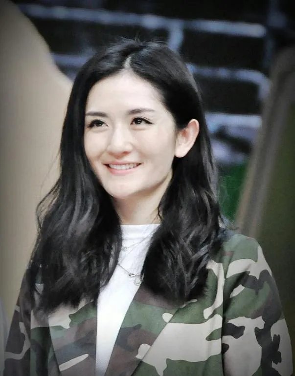 为什么谢娜微博粉丝是明星里最多的？