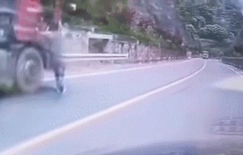 温州飞车侠是个什么梗:详情真相正能量画面令人点赞