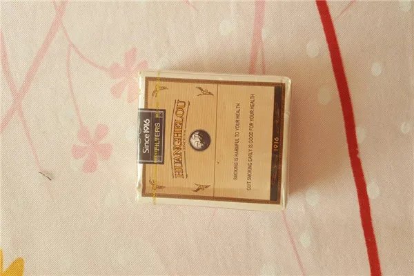 限量版黄鹤楼1916多少钱：每条8500元（手工制作）