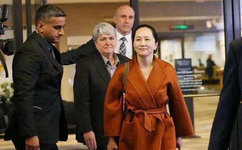 隔离期结束孟晚舟回华为上班了，在她的带领下，公司未来的前景如何？